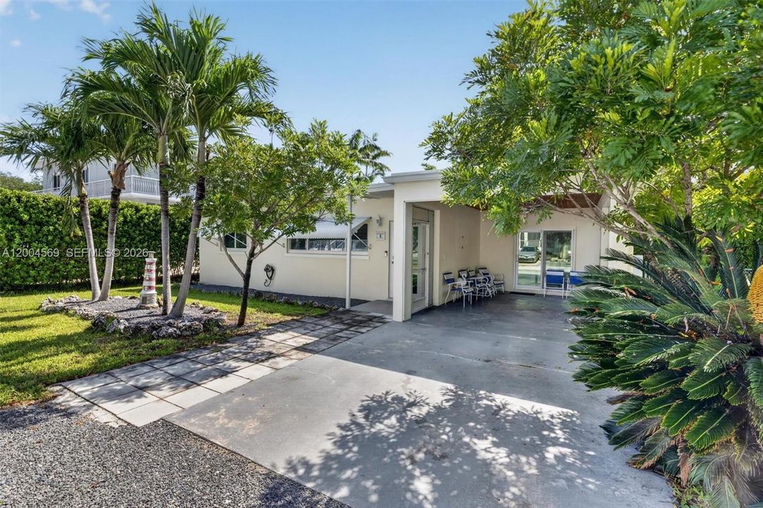 Your slice of paradise awaits on Ocean View Blvd.