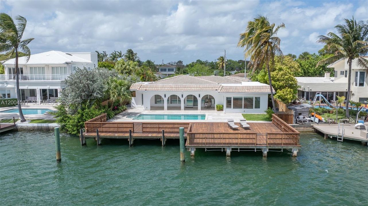 For Rent: $35,000 (4 beds, 4 baths, 4315 Square Feet)