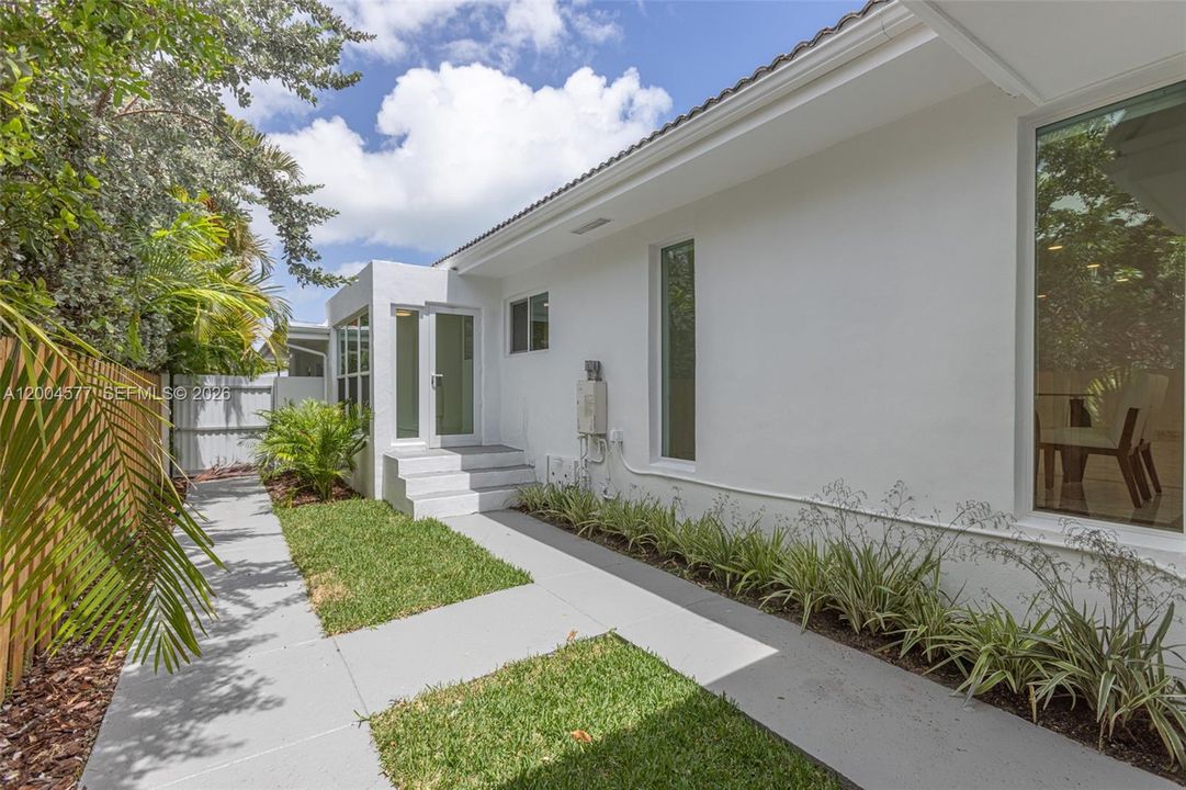 For Rent: $35,000 (4 beds, 4 baths, 4315 Square Feet)