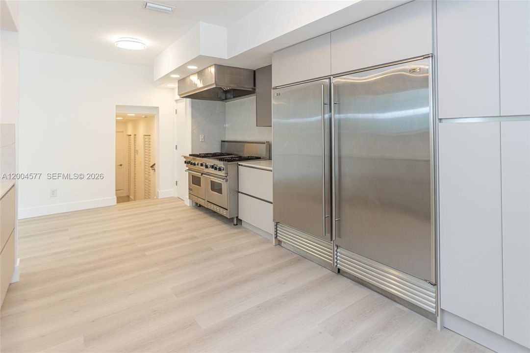 For Rent: $35,000 (4 beds, 4 baths, 4315 Square Feet)