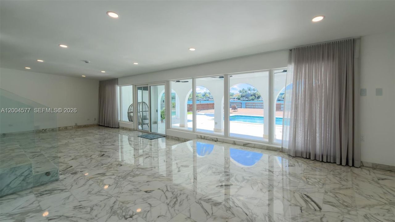 For Rent: $35,000 (4 beds, 4 baths, 4315 Square Feet)
