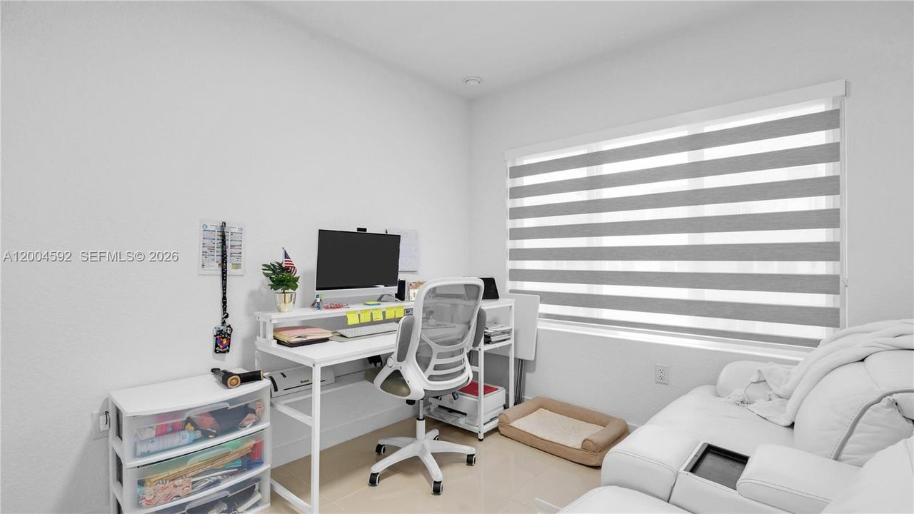 En Venta: $447,345 (4 camas, 3 baños, 1398 Pies cuadrados)