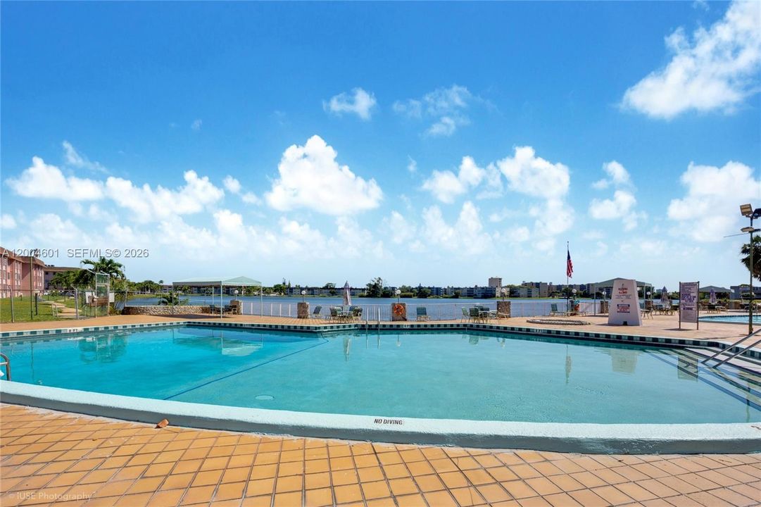 Activo con contrato: $125,000 (1 camas, 1 baños, 779 Pies cuadrados)