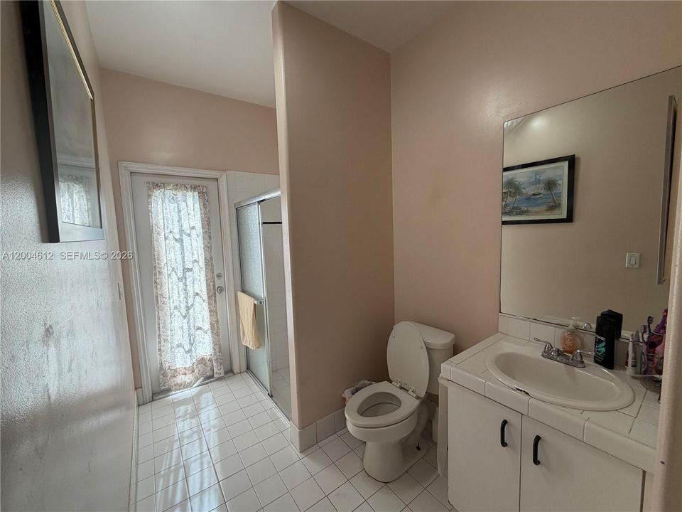 For Sale: $774,900 (5 beds, 3 baths, 2678 Square Feet)