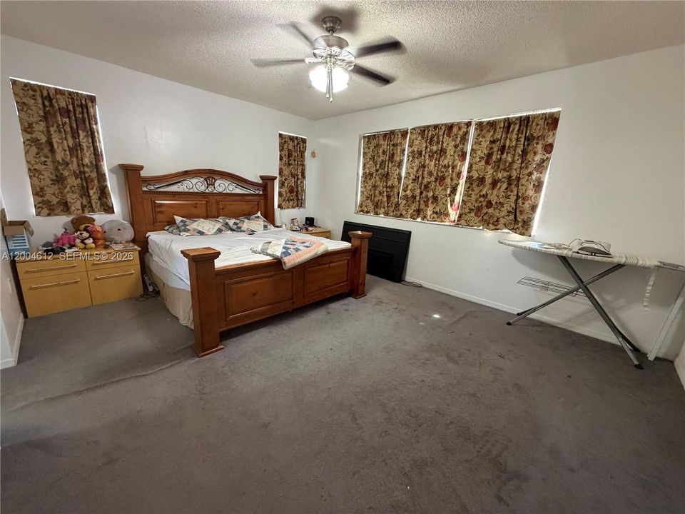 For Sale: $774,900 (5 beds, 3 baths, 2678 Square Feet)