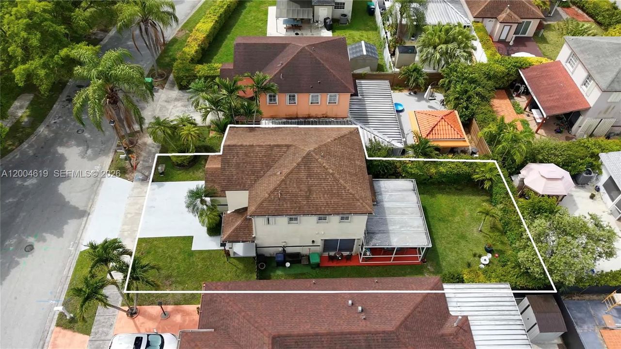 Недавно продано: $600,000 (3 спален, 2 ванн, 1596 Квадратных фут)
