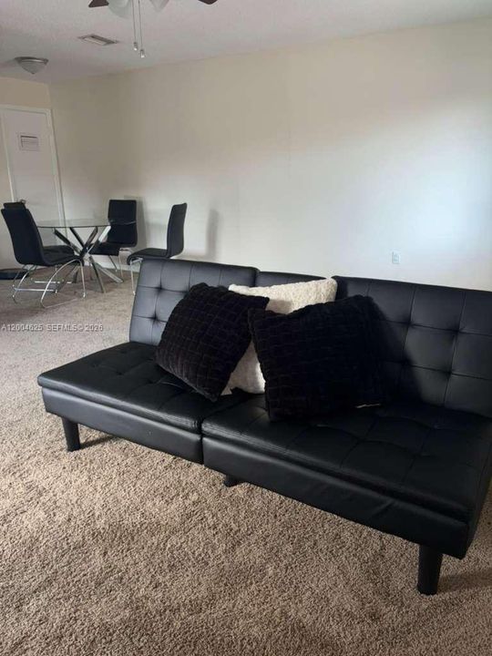 En Venta: $140,000 (2 camas, 1 baños, 828 Pies cuadrados)