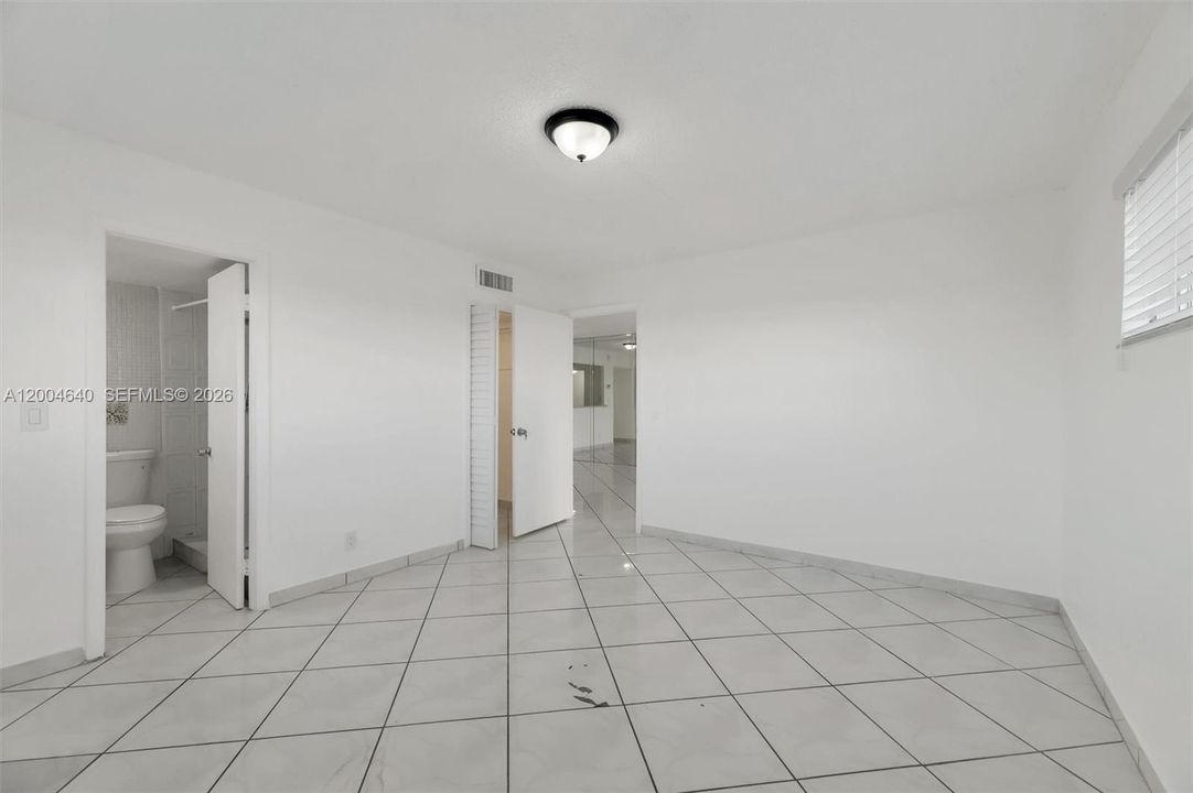 Activo con contrato: $190,000 (2 camas, 2 baños, 918 Pies cuadrados)