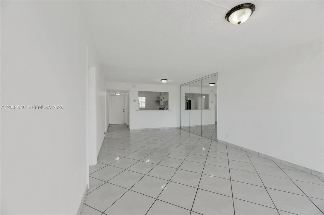 Activo con contrato: $190,000 (2 camas, 2 baños, 918 Pies cuadrados)