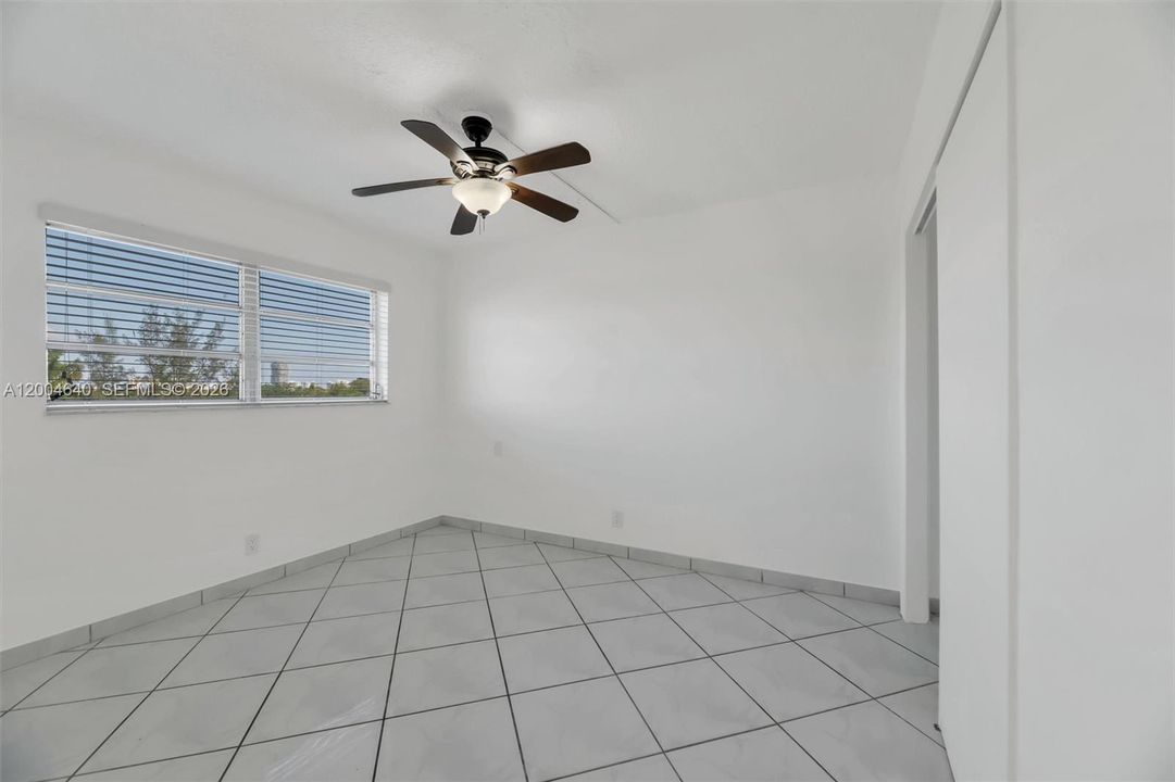 Activo con contrato: $190,000 (2 camas, 2 baños, 918 Pies cuadrados)
