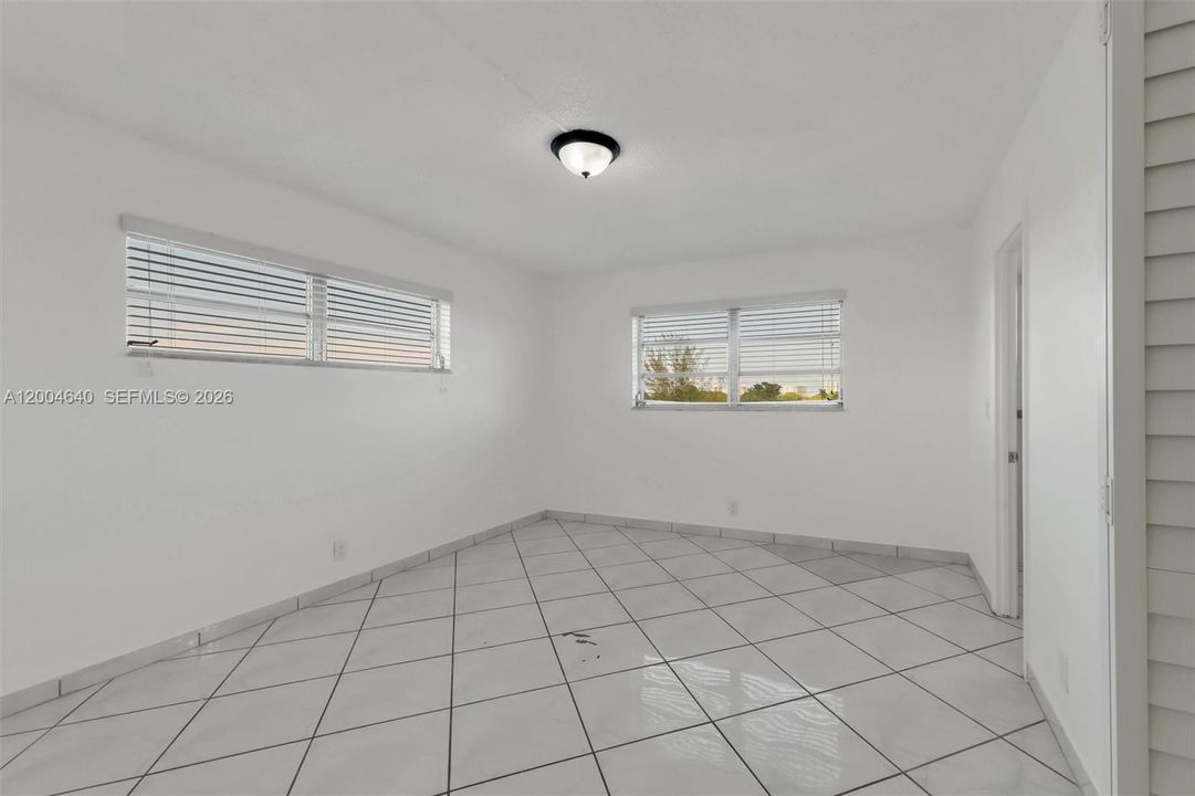 Activo con contrato: $190,000 (2 camas, 2 baños, 918 Pies cuadrados)