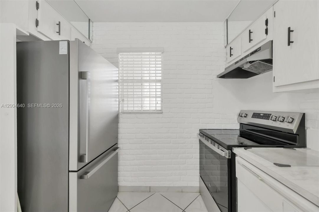 Activo con contrato: $190,000 (2 camas, 2 baños, 918 Pies cuadrados)