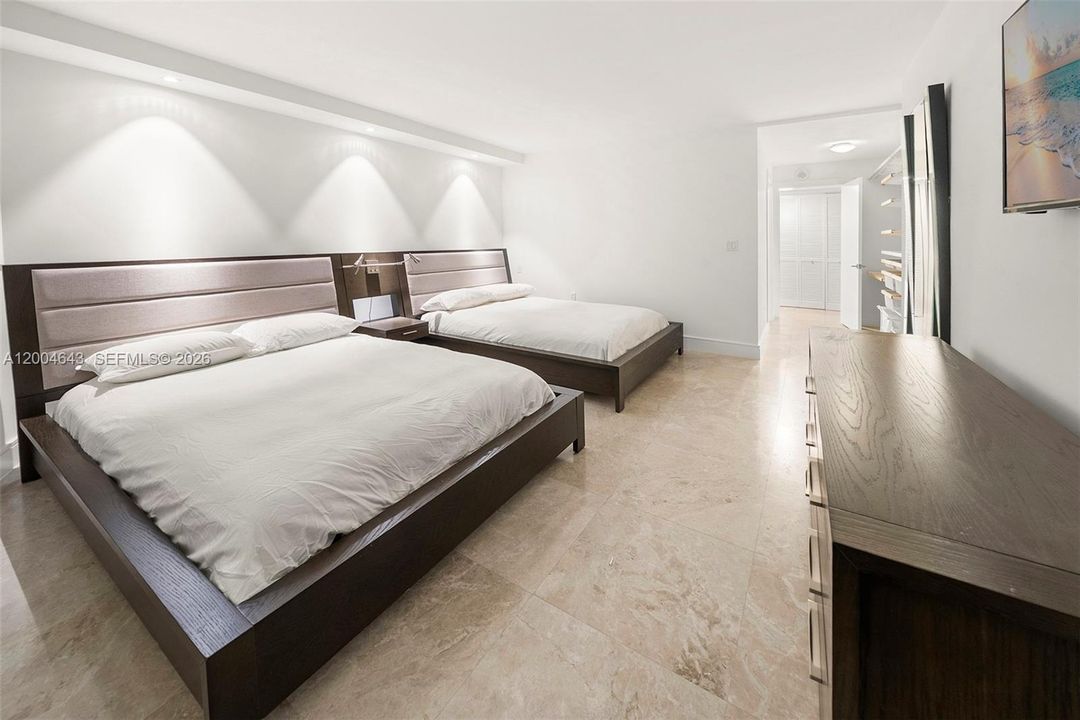For Rent: $15,000 (3 beds, 3 baths, 2523 Square Feet)