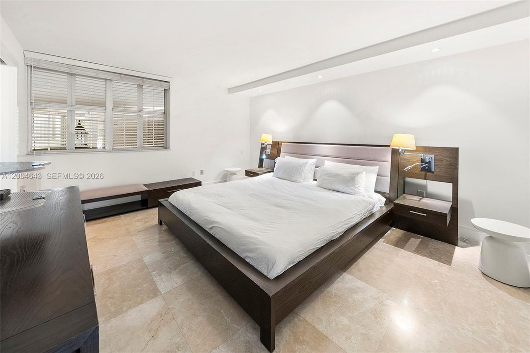 For Rent: $15,000 (3 beds, 3 baths, 2523 Square Feet)