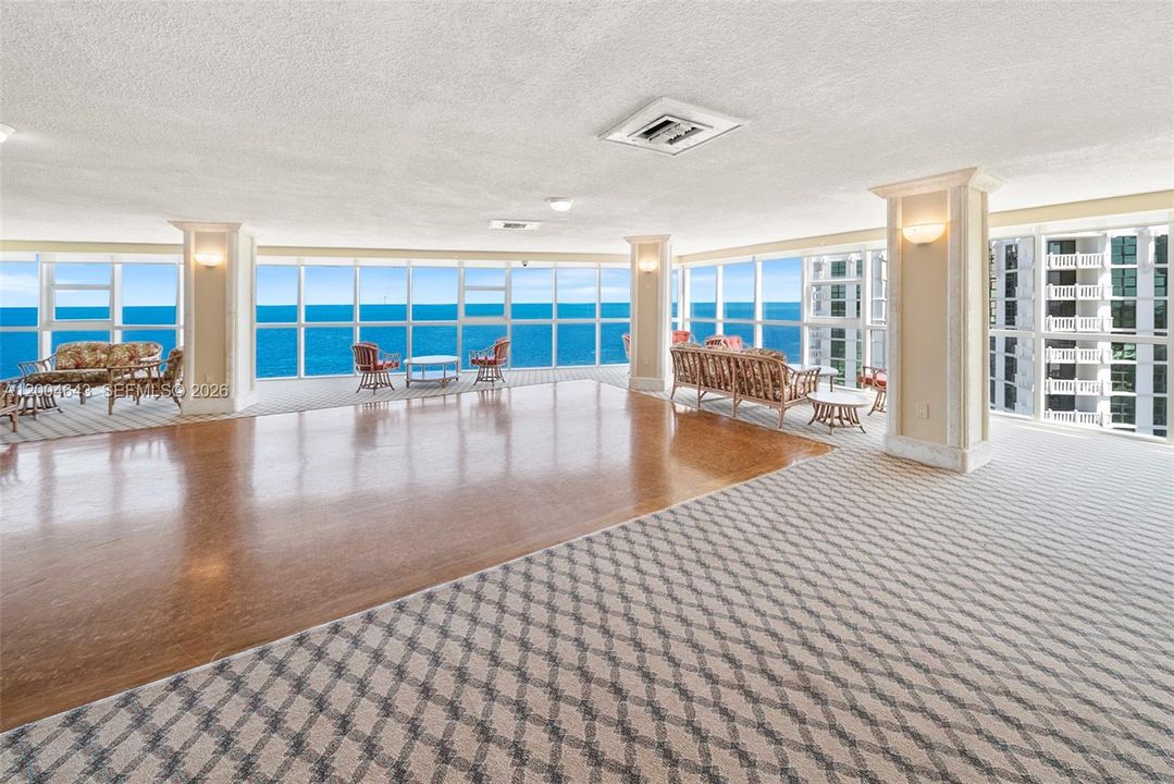 For Rent: $15,000 (3 beds, 3 baths, 2523 Square Feet)