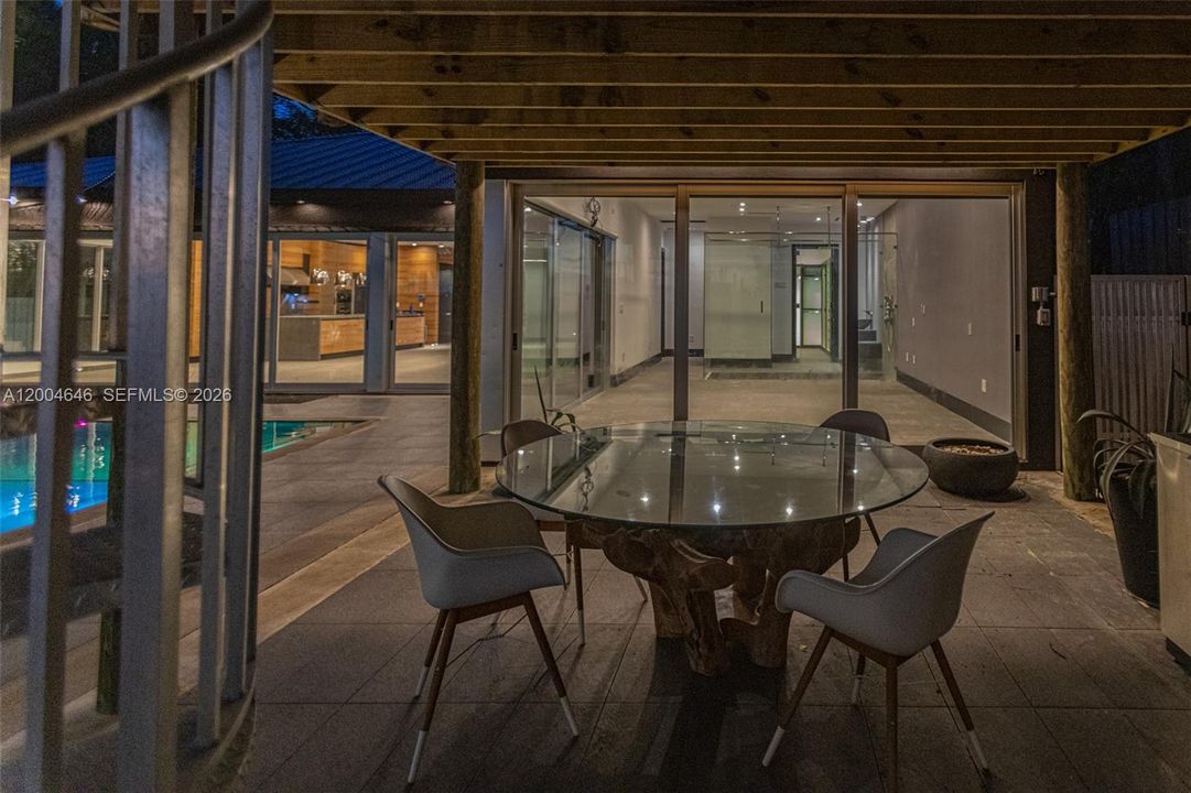 For Sale: $10,000,000 (4 beds, 4 baths, 2263 Square Feet)