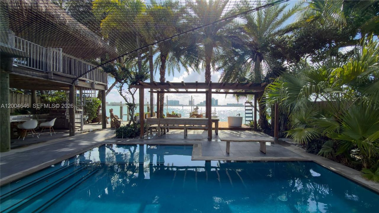 For Sale: $10,000,000 (4 beds, 4 baths, 2263 Square Feet)
