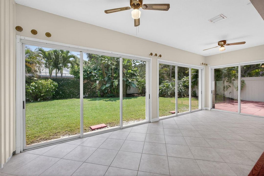 4c-Extended Living Area