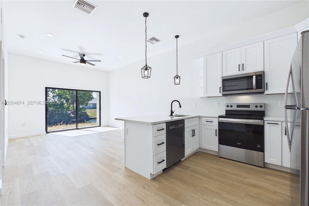 For Sale: $599,000 (0 beds, 0 baths, 2316 Square Feet)