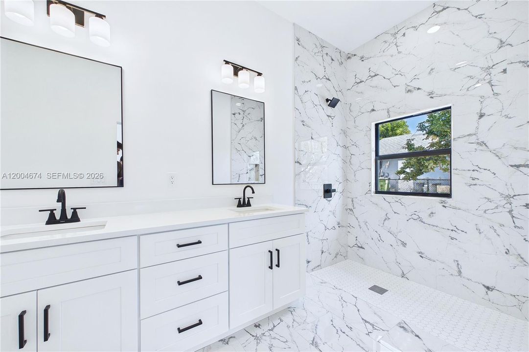 For Sale: $599,000 (0 beds, 0 baths, 2316 Square Feet)