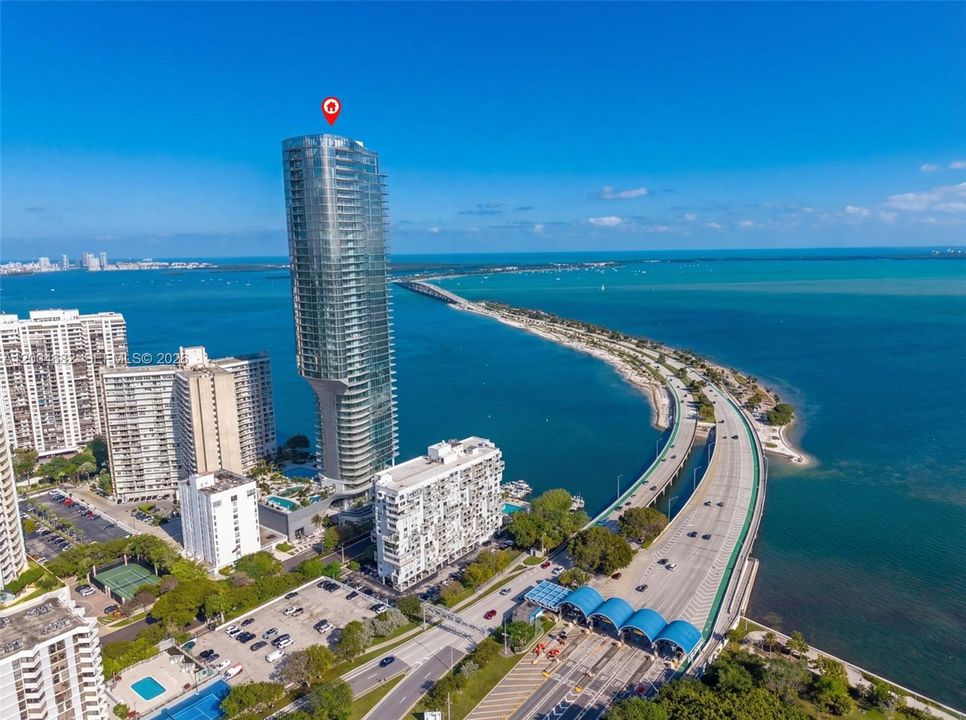 Recientemente alquilado: $9,900 (2 camas, 2 baños, 1102 Pies cuadrados)