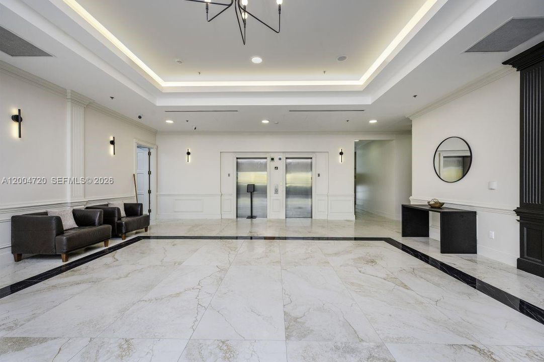 Недавно продано: $325,000 (1 спален, 1 ванн, 711 Квадратных фут)