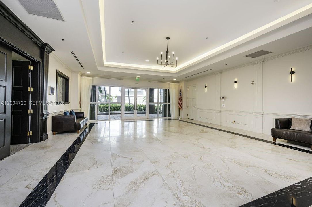 Недавно продано: $325,000 (1 спален, 1 ванн, 711 Квадратных фут)