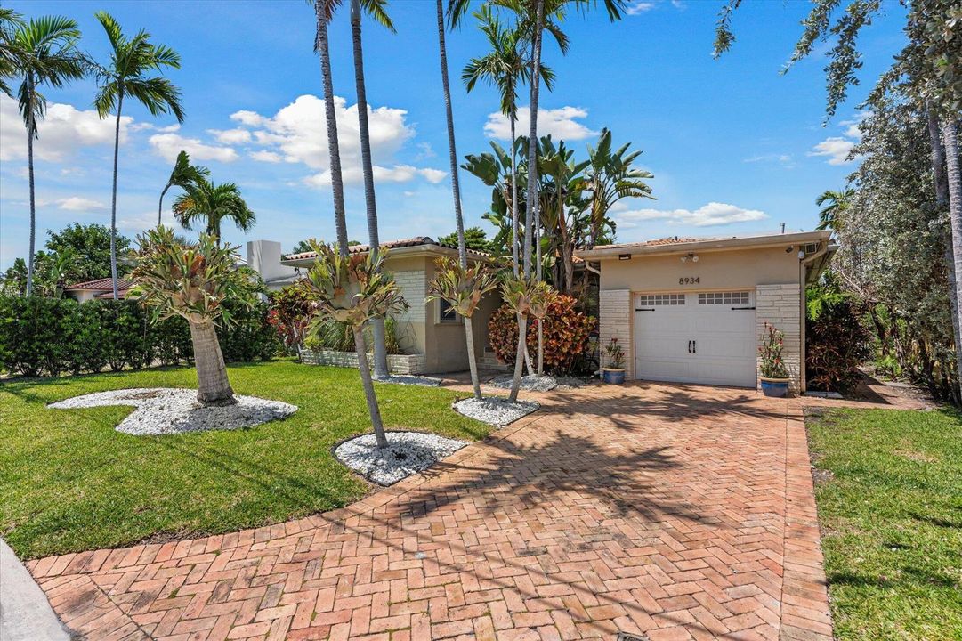 02-8934 Emerson Ave, Surfside-22