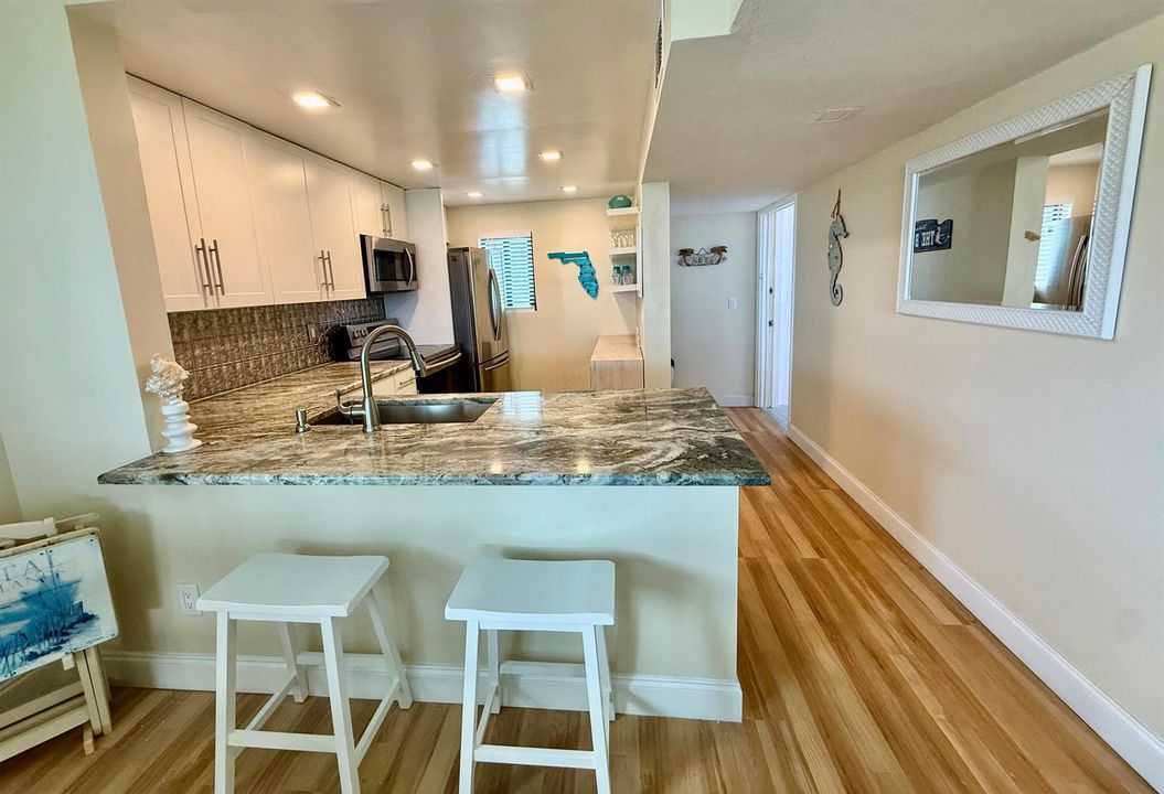 Breakfast Bar/Kitchen