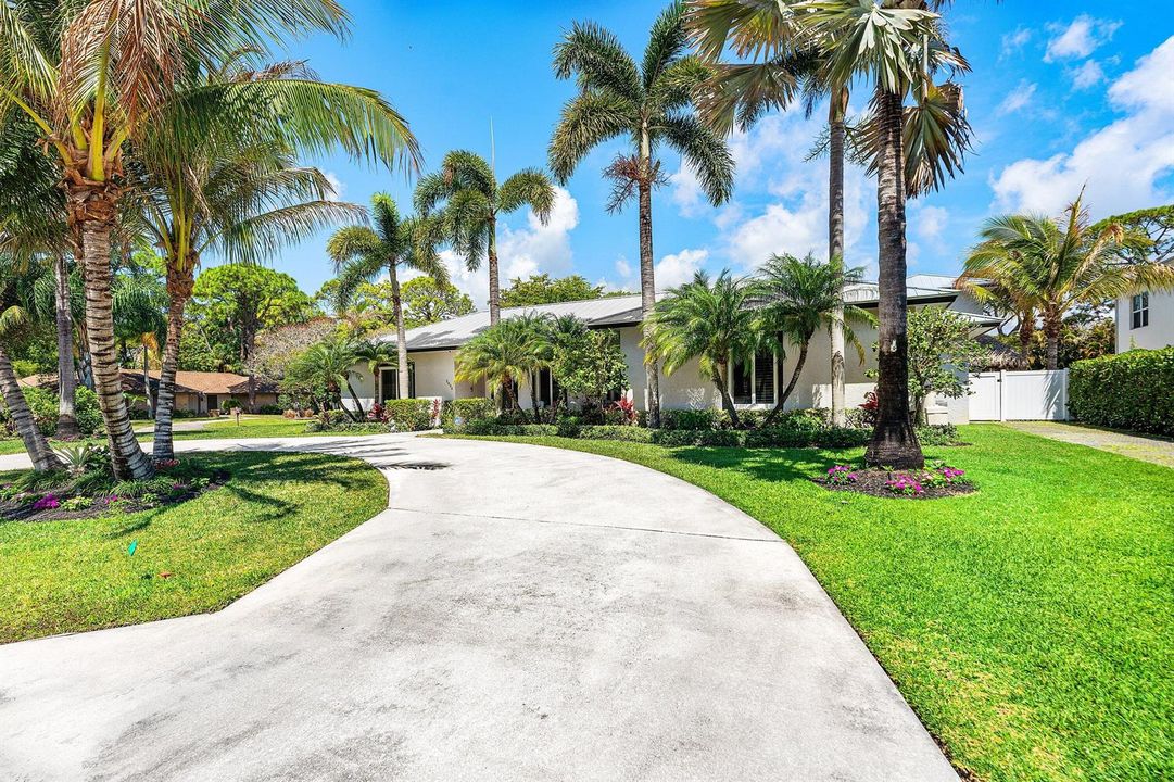 002-5495HibiscusRoad-Jupiter-FL-33458-SM