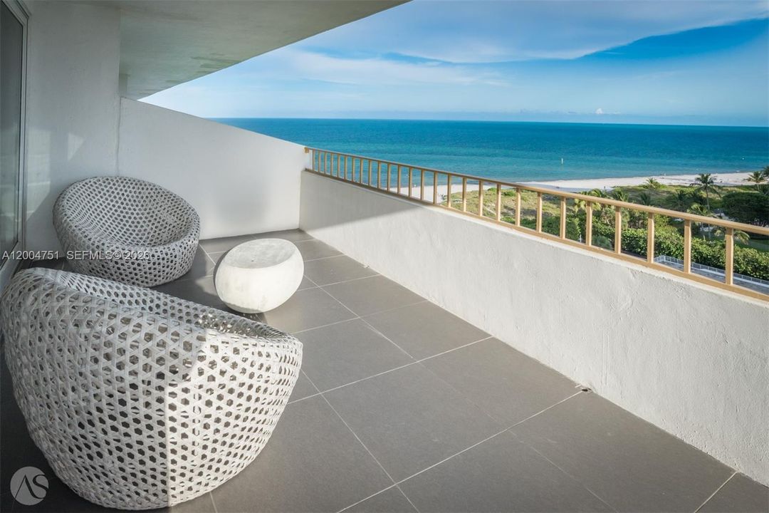 Active With Contract: $6,800 (2 beds, 2 baths, 1260 Square Feet)