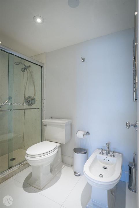 Active With Contract: $6,800 (2 beds, 2 baths, 1260 Square Feet)