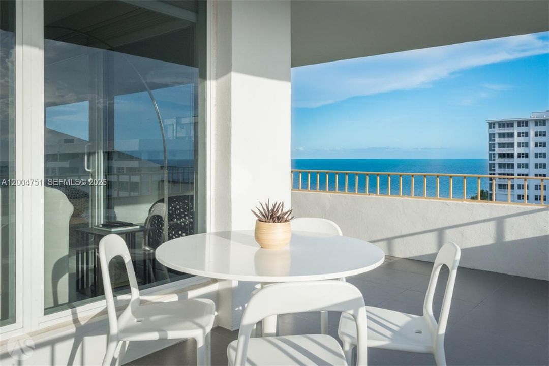 Active With Contract: $6,800 (2 beds, 2 baths, 1260 Square Feet)