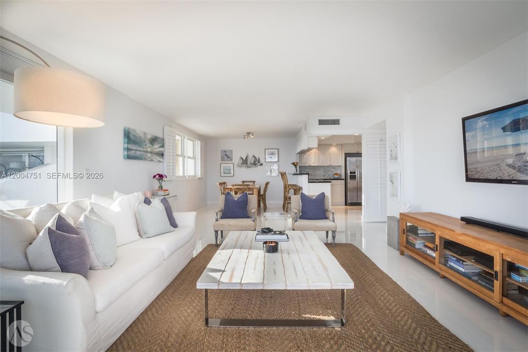Active With Contract: $6,800 (2 beds, 2 baths, 1260 Square Feet)