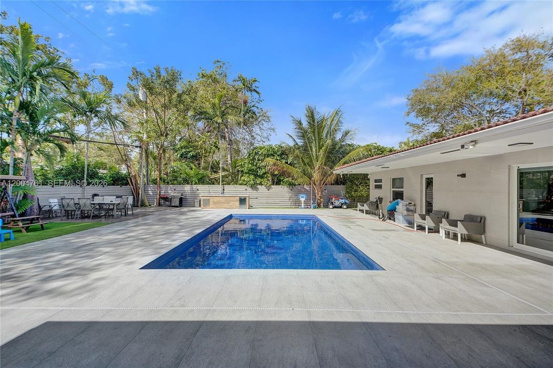 For Sale: $2,450,000 (5 beds, 3 baths, 0 Square Feet)