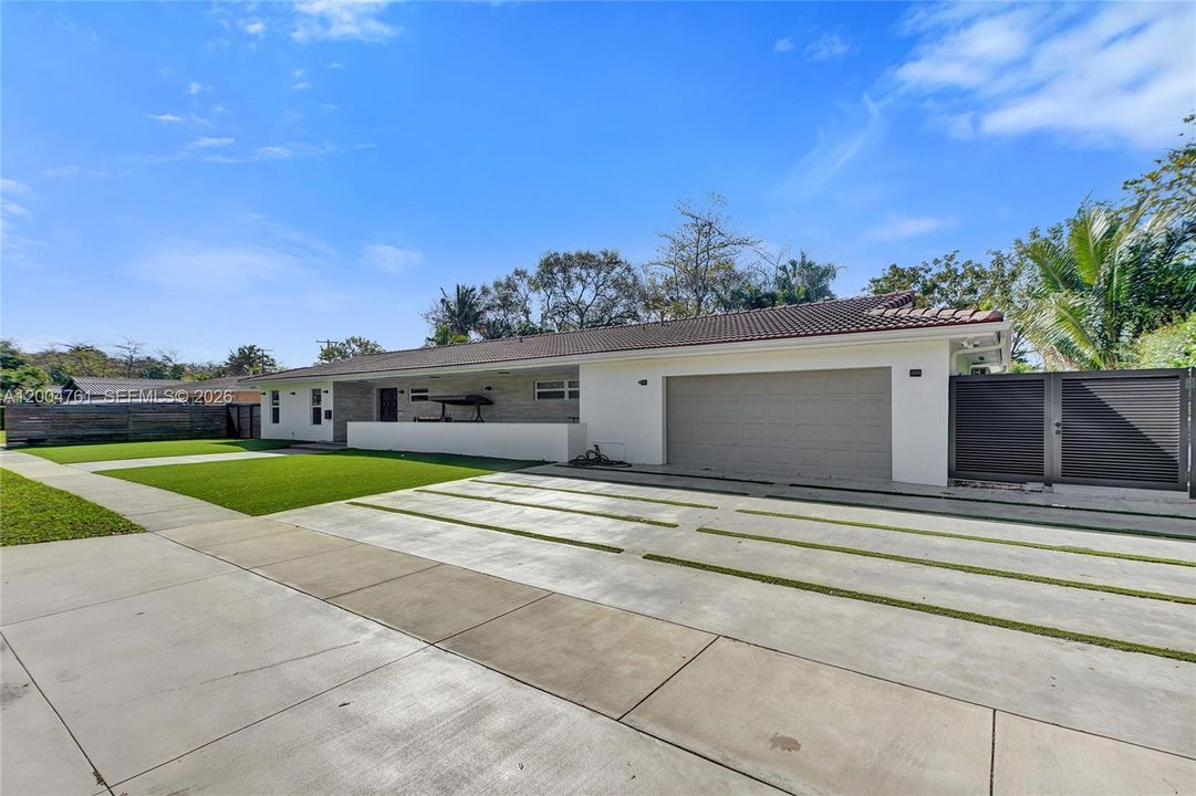 For Sale: $2,450,000 (5 beds, 3 baths, 0 Square Feet)