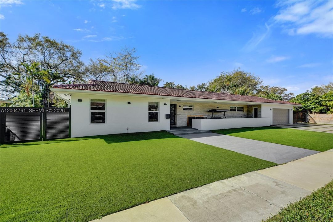 For Sale: $2,450,000 (5 beds, 3 baths, 0 Square Feet)