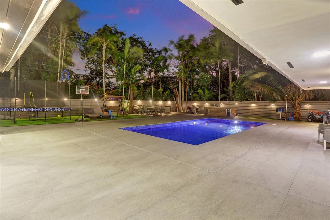 For Sale: $2,450,000 (5 beds, 3 baths, 0 Square Feet)