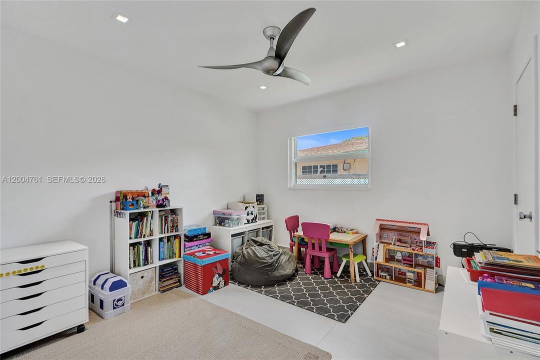 For Sale: $2,450,000 (5 beds, 3 baths, 0 Square Feet)