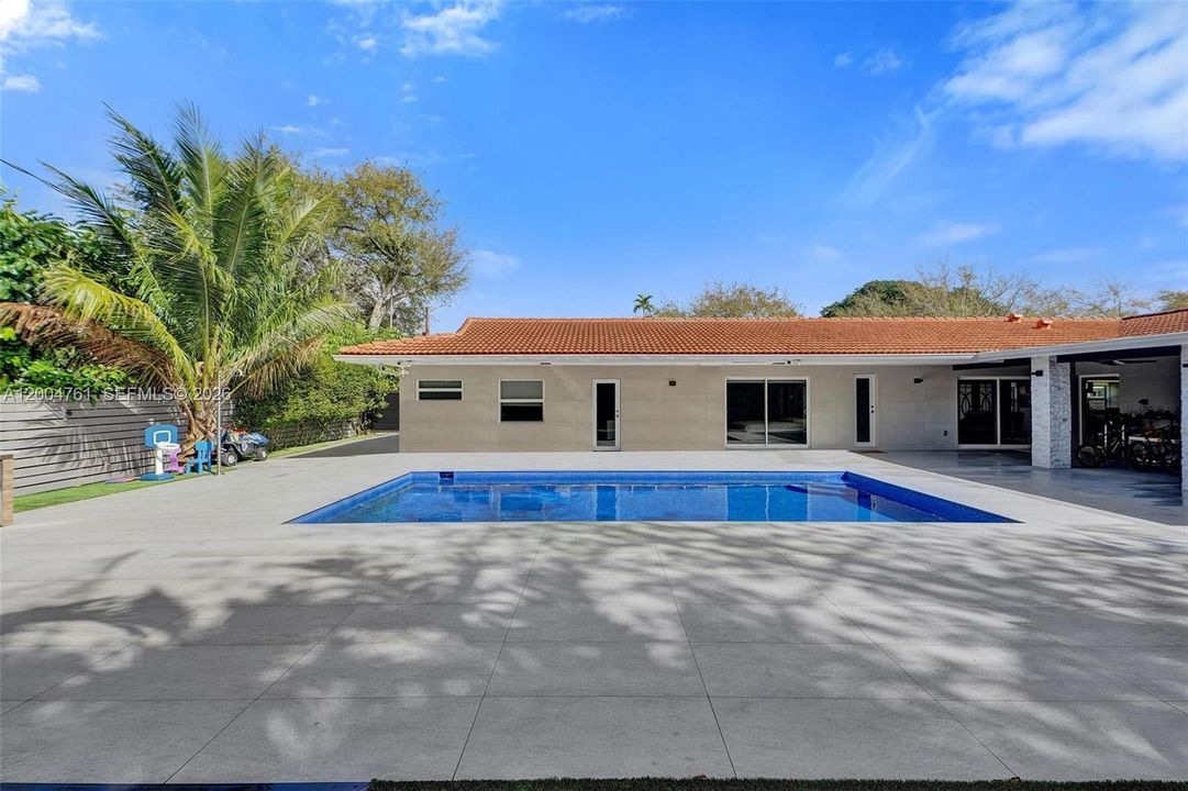 For Sale: $2,450,000 (5 beds, 3 baths, 0 Square Feet)