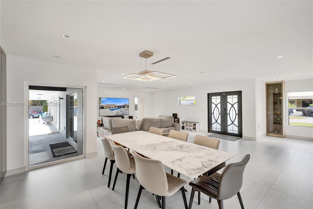 For Sale: $2,450,000 (5 beds, 3 baths, 0 Square Feet)