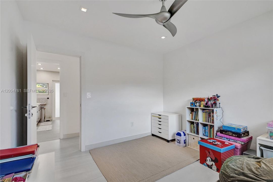 For Sale: $2,450,000 (5 beds, 3 baths, 0 Square Feet)