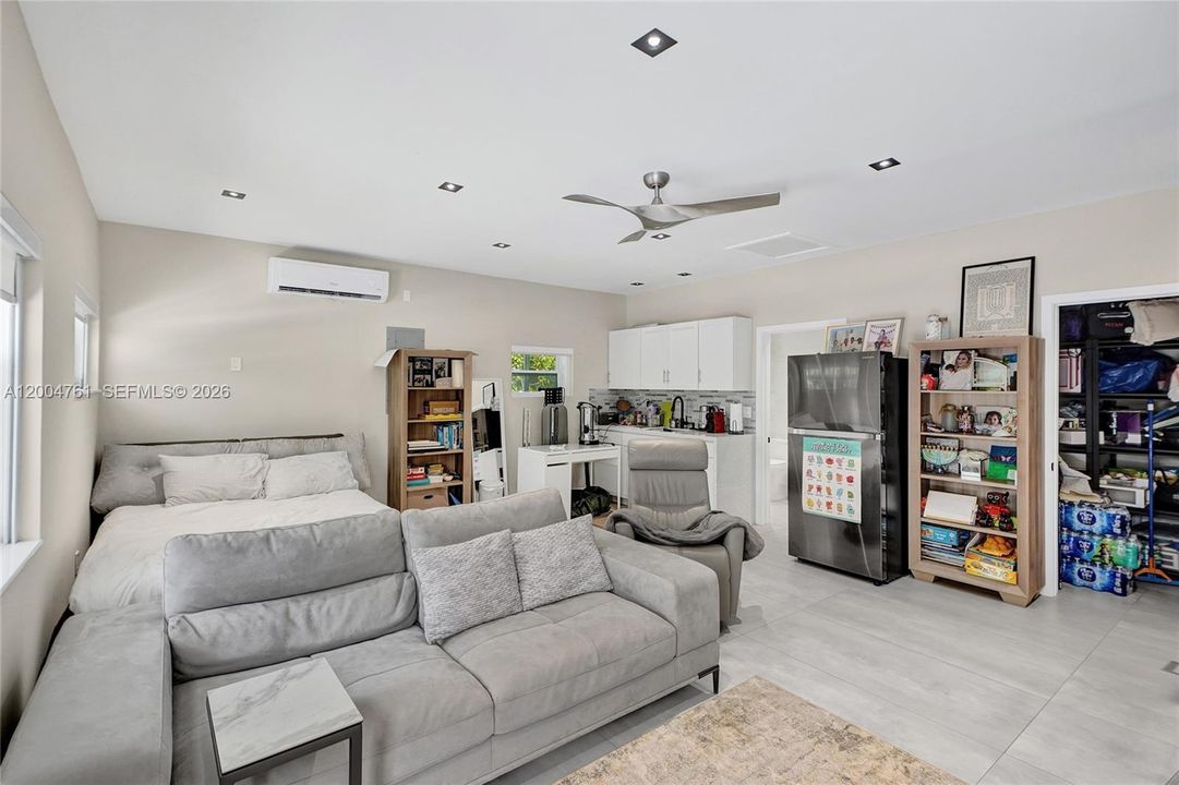 For Sale: $2,450,000 (5 beds, 3 baths, 0 Square Feet)
