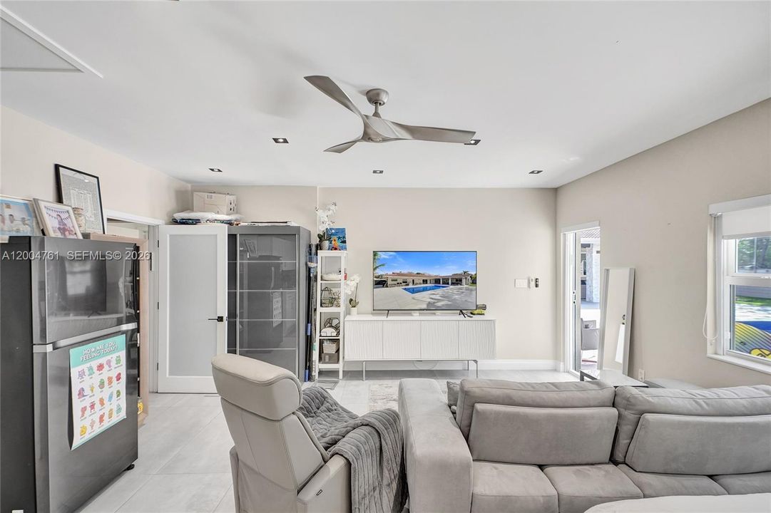 For Sale: $2,450,000 (5 beds, 3 baths, 0 Square Feet)