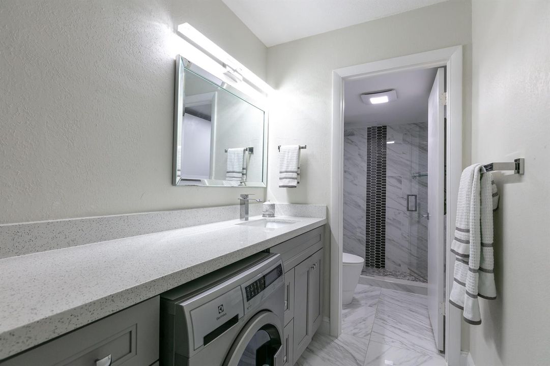 1147 masterbath 1