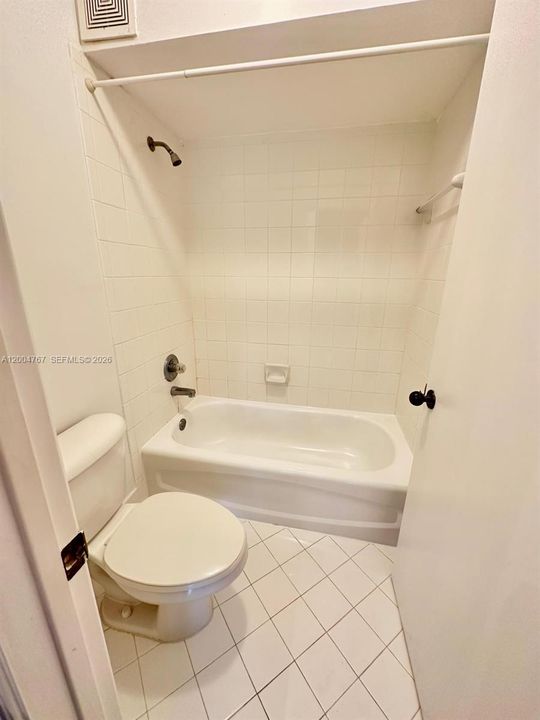 En Renta: $2,750 (2 camas, 2 baños, 1294 Pies cuadrados)