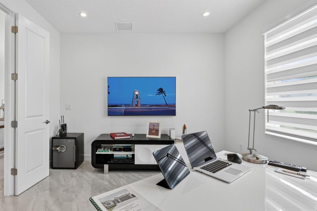 42-web-or-mls-5P1A2414