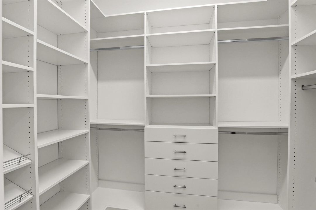 Master Closet 2