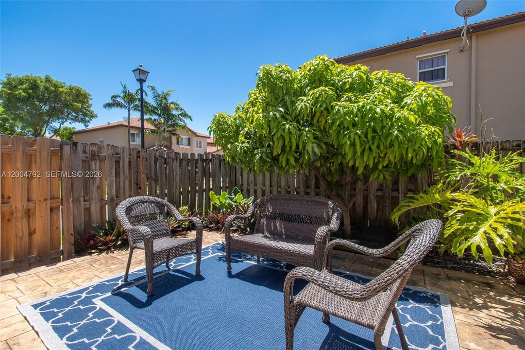 For Sale: $479,000 (3 beds, 2 baths, 1812 Square Feet)