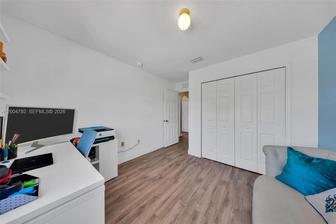 For Sale: $479,000 (3 beds, 2 baths, 1812 Square Feet)